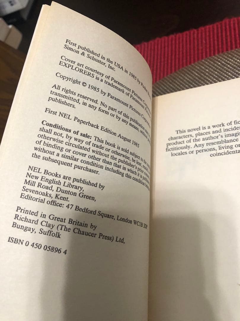 洋書 Explorers - e Gipe