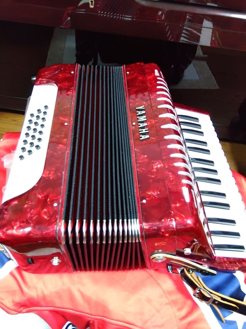 （美品即演奏可）YAMAHA アコーディオン YA-21 【信頼の日本製】