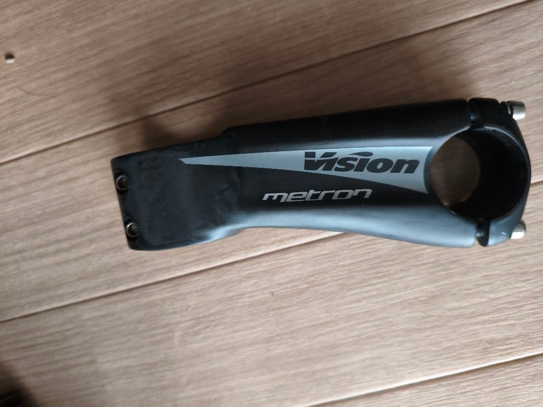 Vision Metron ステム 110mm 31.8mmサイコンマウント付き