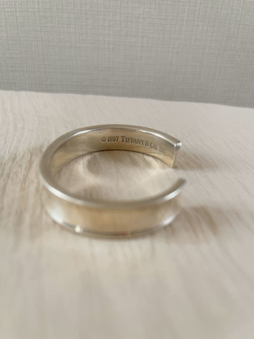 Tiffany & Co. ティファニーカフバングル