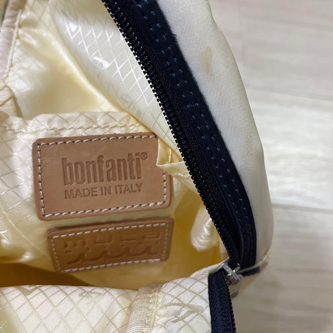 クリーム色 アンカー刺繍 スリングバッグ