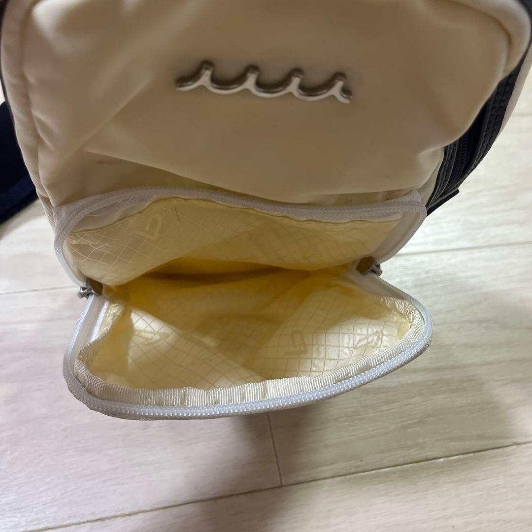 クリーム色 アンカー刺繍 スリングバッグ