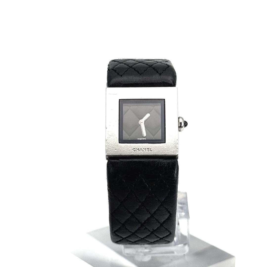 新品電池✨　シャネル　マトラッセ　時計　レディース　ブラック　キルティング