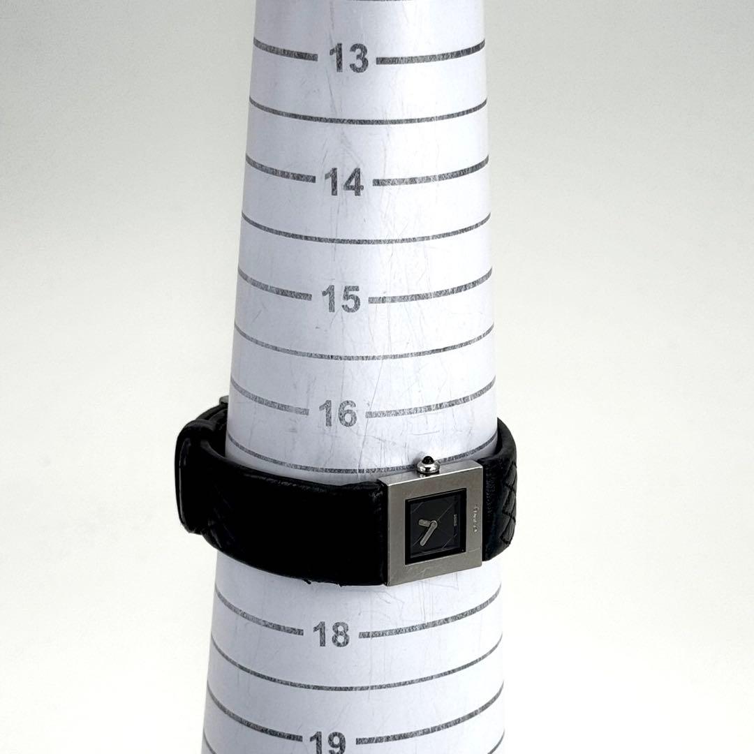 新品電池✨　シャネル　マトラッセ　時計　レディース　ブラック　キルティング