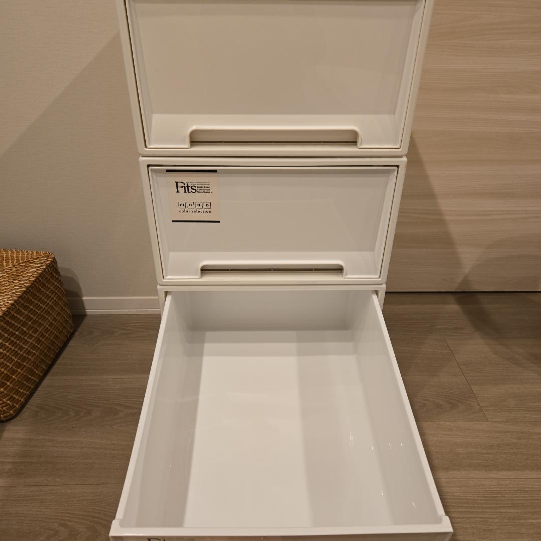 【みずき】Fits ホワイト 4段引き出し式衣類収納ケース