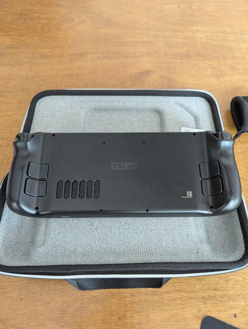 Steam Deck LCD 512GBモデルとmcsd512GB