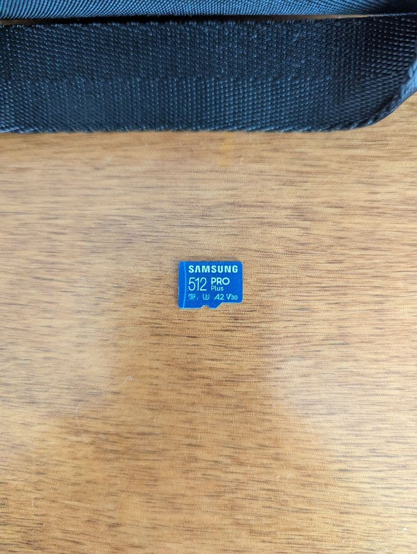 Steam Deck LCD 512GBモデルとmcsd512GB