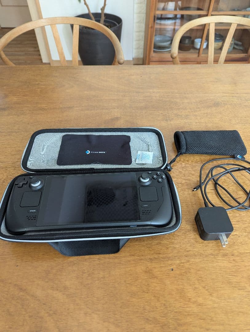 Steam Deck LCD 512GBモデルとmcsd512GB