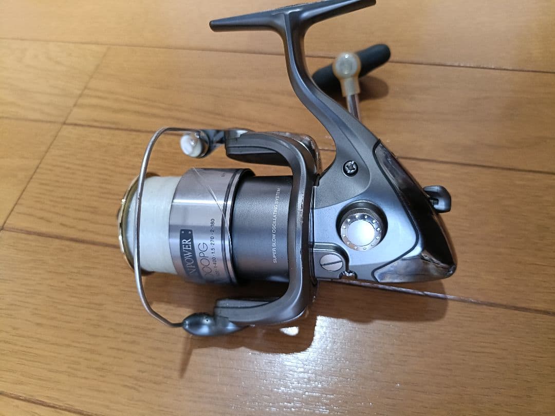 リール SHIMANO TWIN POWER 3000PG