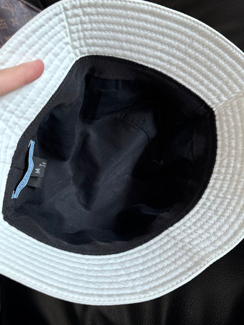 PRADA プラダ　ハット M