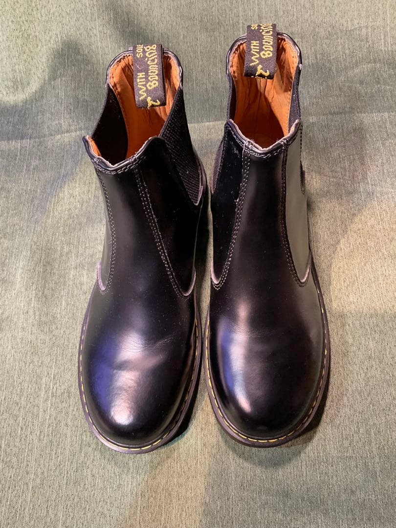 定番Dr.Martens サイドゴアチェルシーブーツ新品同様EU42 UK8