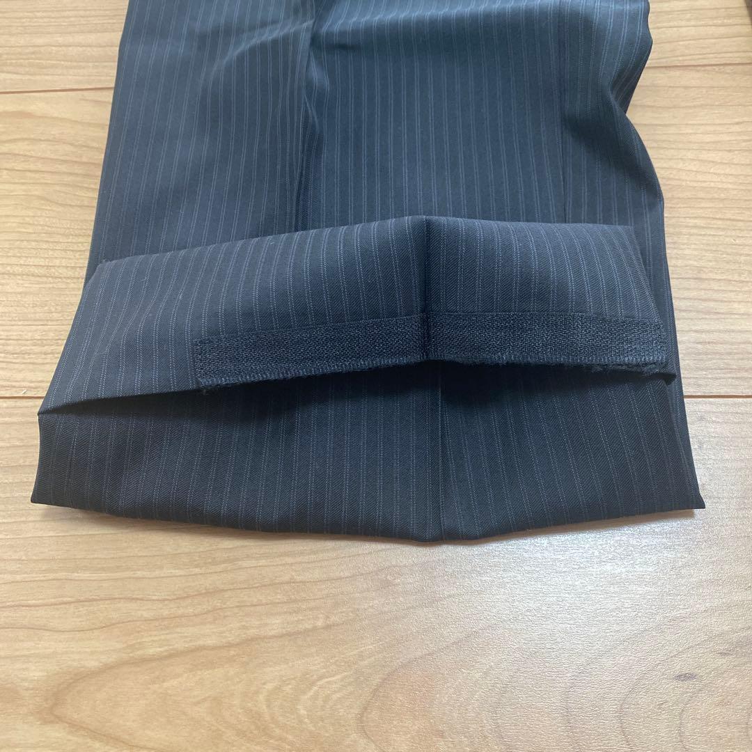 GUCCIストライプスーツブラックにネイビーストライプ52