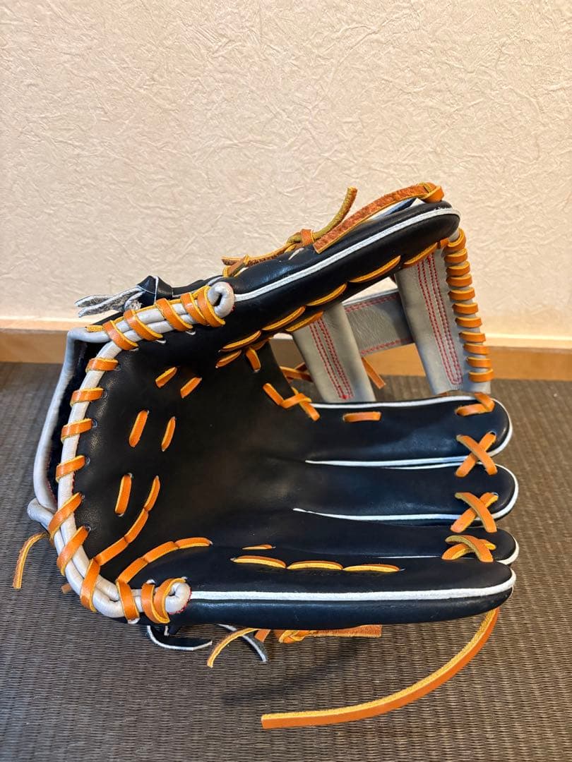 アトムズ　軟式内野手用　グラブ　新品未使用