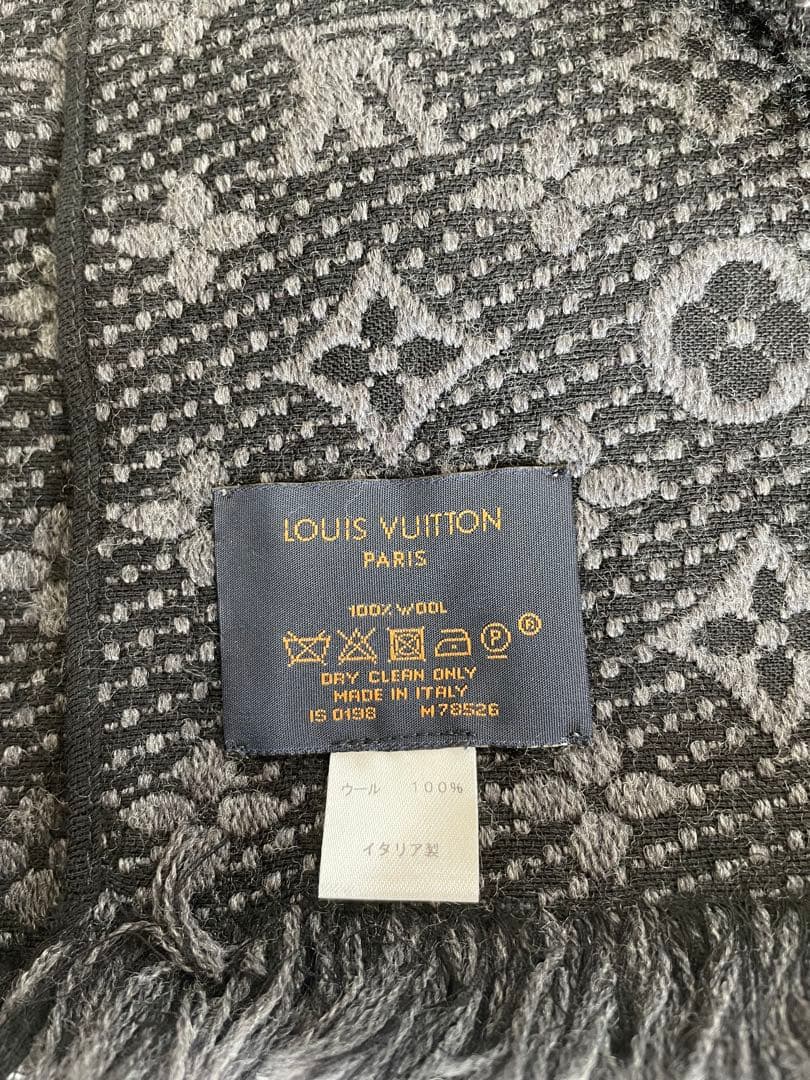 LOUIS VUITTON ヴィトン　グレー マフラー