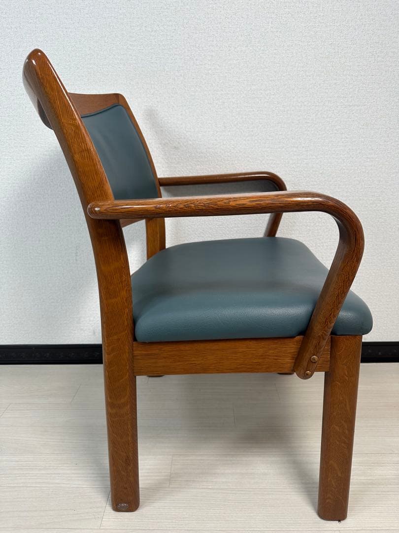 （1/6）飛騨産業 キツツキ アームチェア ダイニングチェア 革 木製 ※i4※