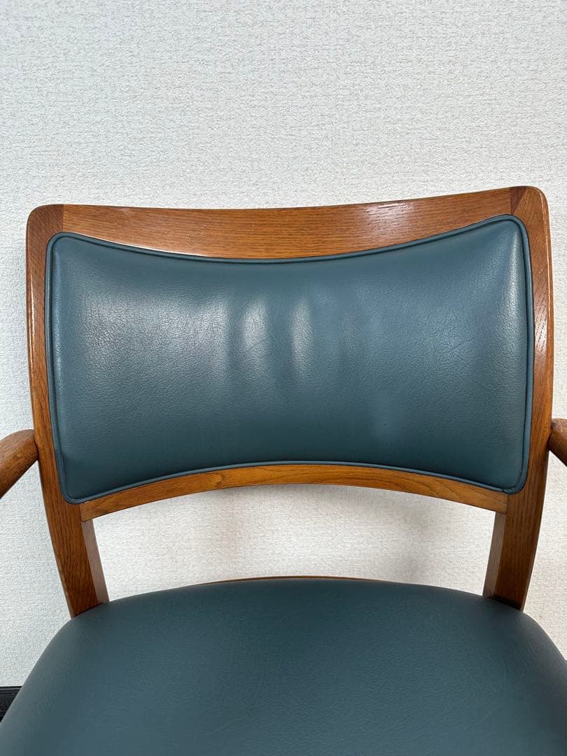 （1/6）飛騨産業 キツツキ アームチェア ダイニングチェア 革 木製 ※i4※