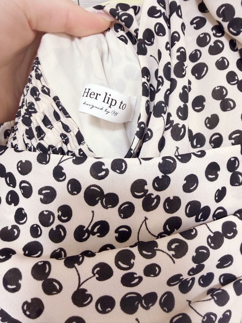 ワンピース Cherry Pattern Cache-Coeur One-Piece XS