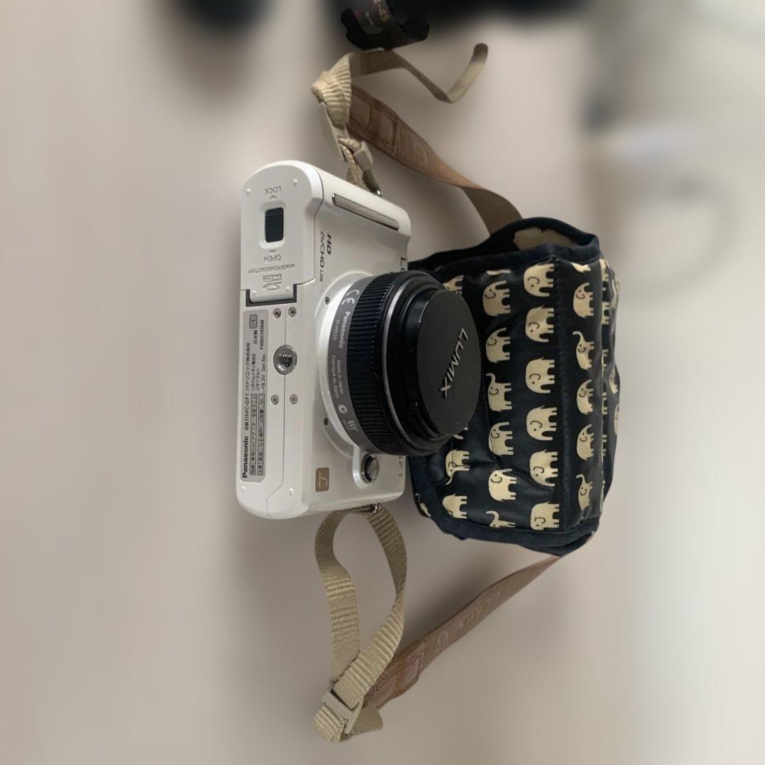 二眼レフ　Lumix Panasonic ロッソ