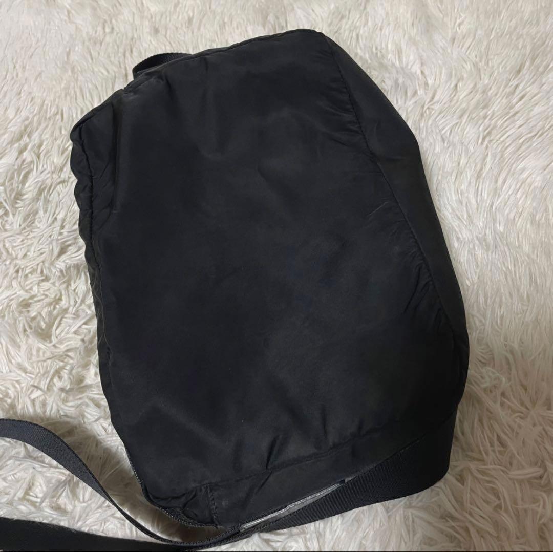 【良品】PRADA プラダ　カメラバッグ　ナイロン　ブラック　黒　斜め掛け
