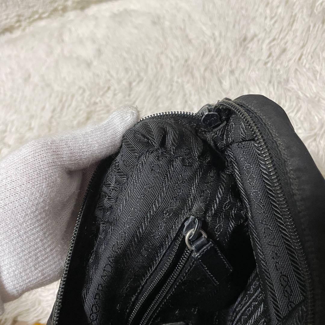 【良品】PRADA プラダ　カメラバッグ　ナイロン　ブラック　黒　斜め掛け