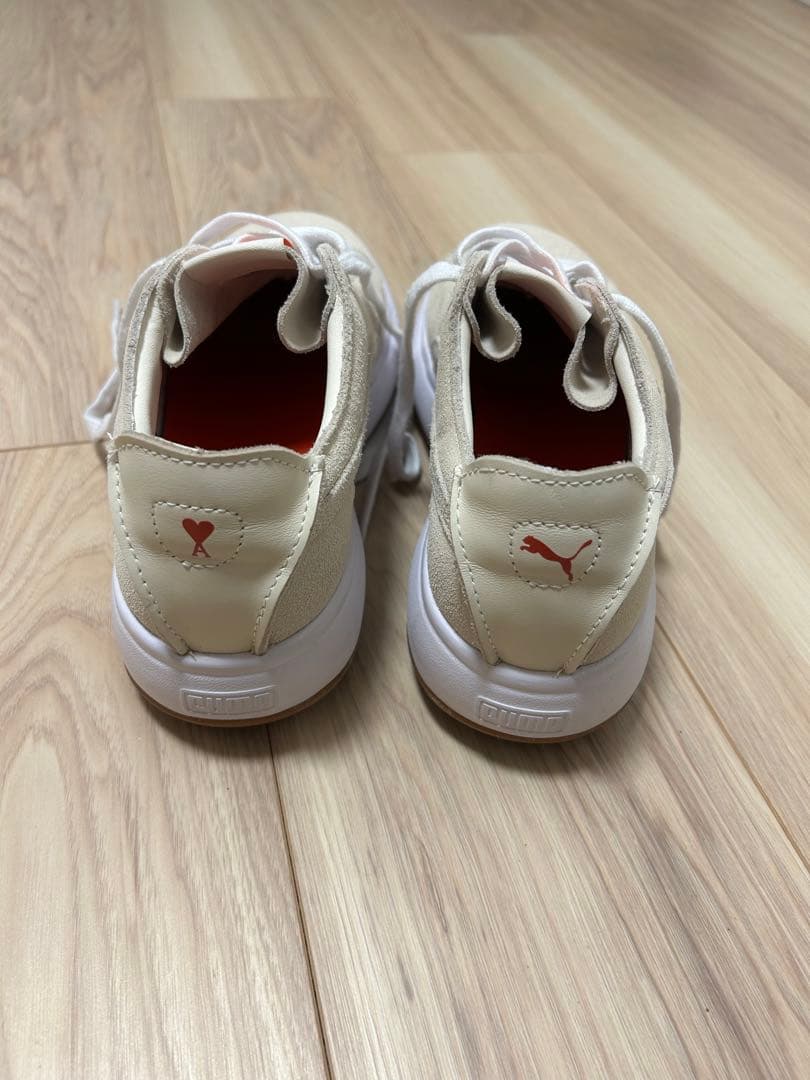 t*2様 【ほぼ新品未使用】PUMA× AMI PARIS（アミパリス）コラボ