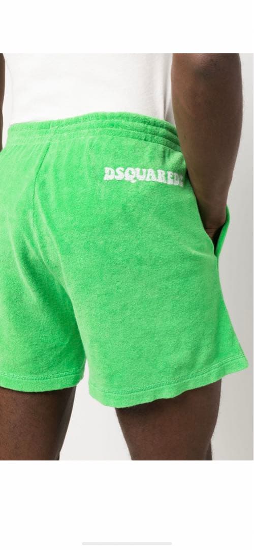 ディースクエアード　ショートパンツ