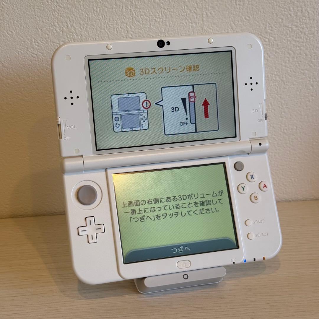 【極美品】Newニンテンドー3DS LL パールホワイト 箱付き 3-075