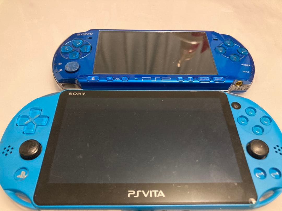PSVITA・PSPゲーム機本体2点セット