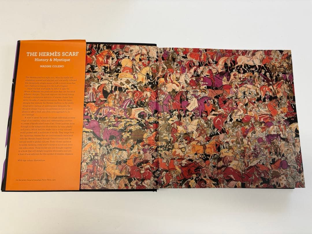 THE HERMÈS SCARF 歴史と神秘　美品