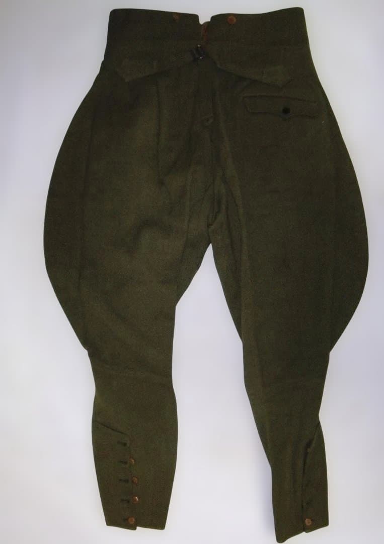 た*こ様 旧日本陸軍「将校用　九八式軍衣袴　制服上下」中古品