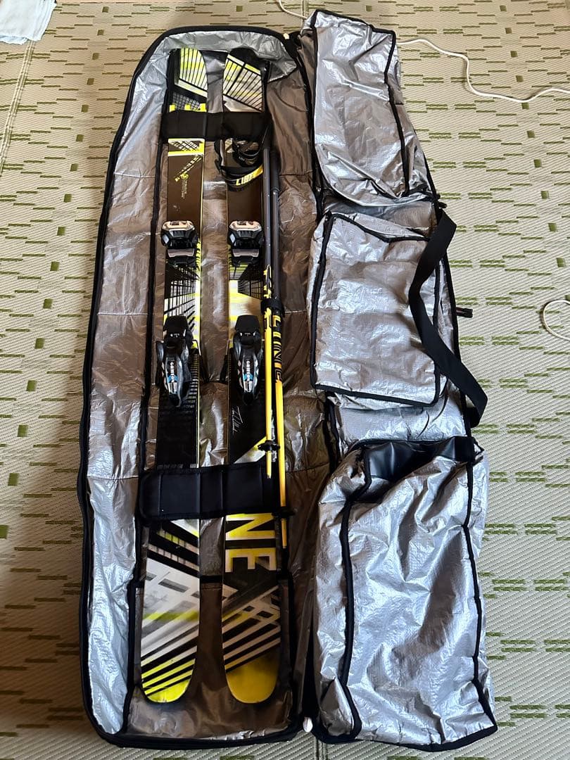 LINE スキー板 オガサカスキーケース付き