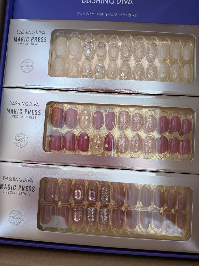 2箱12種類ネイルチップダッシングディバマジックプレススワロフスキーコレクション