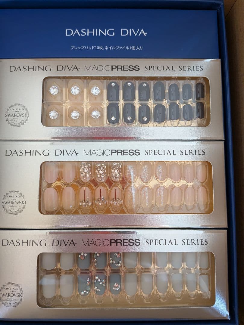 2箱12種類ネイルチップダッシングディバマジックプレススワロフスキーコレクション
