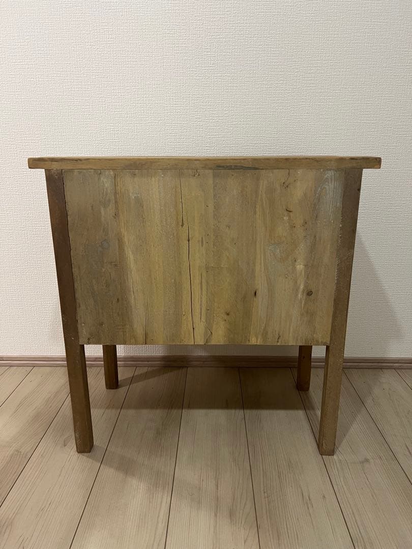 【Sale最終価格】 脚のアイアン飾りが素敵な脚飾付フレンチキャビネット