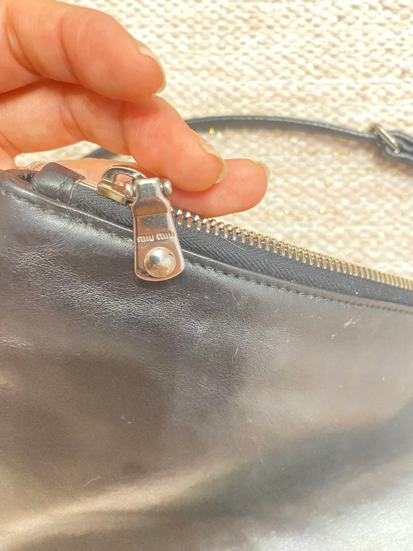 【miu miu 】✳︎スタッズ付きバッグ最終値下げ