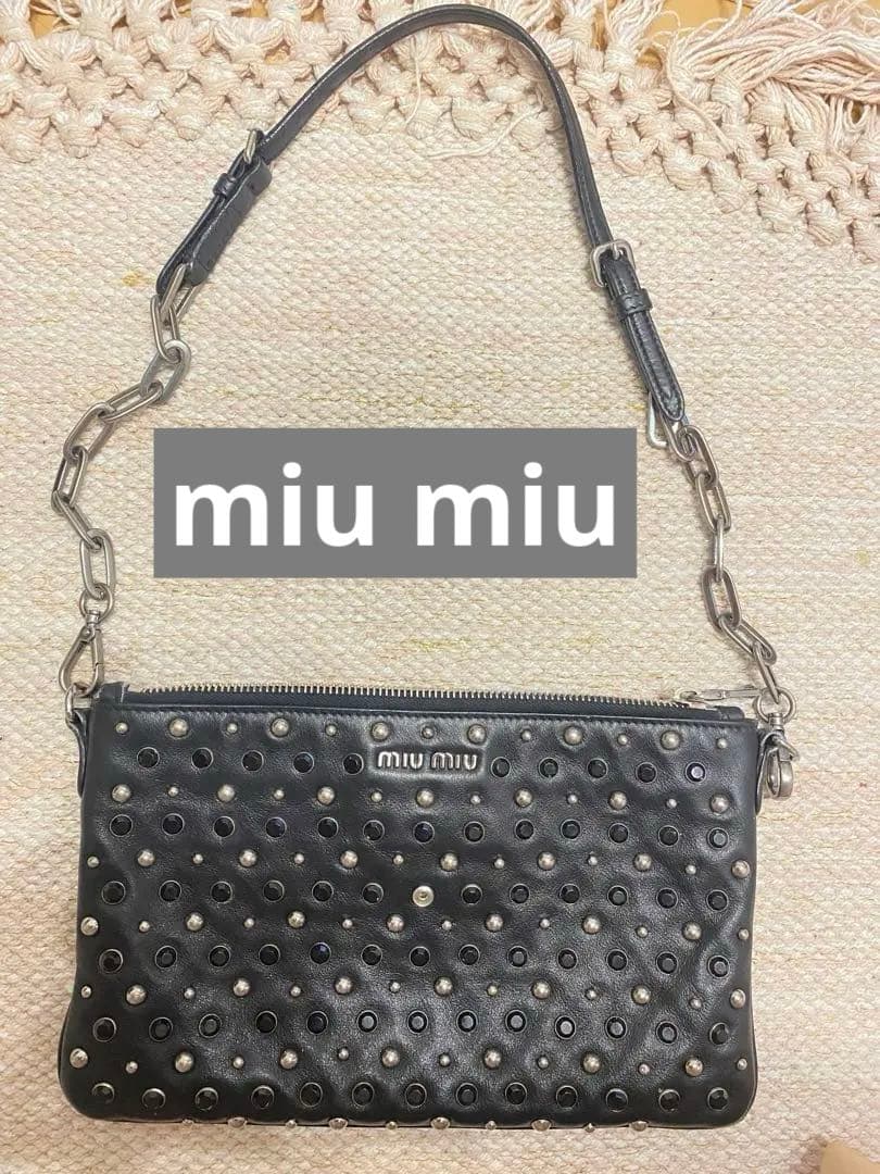 【miu miu 】✳︎スタッズ付きバッグ最終値下げ