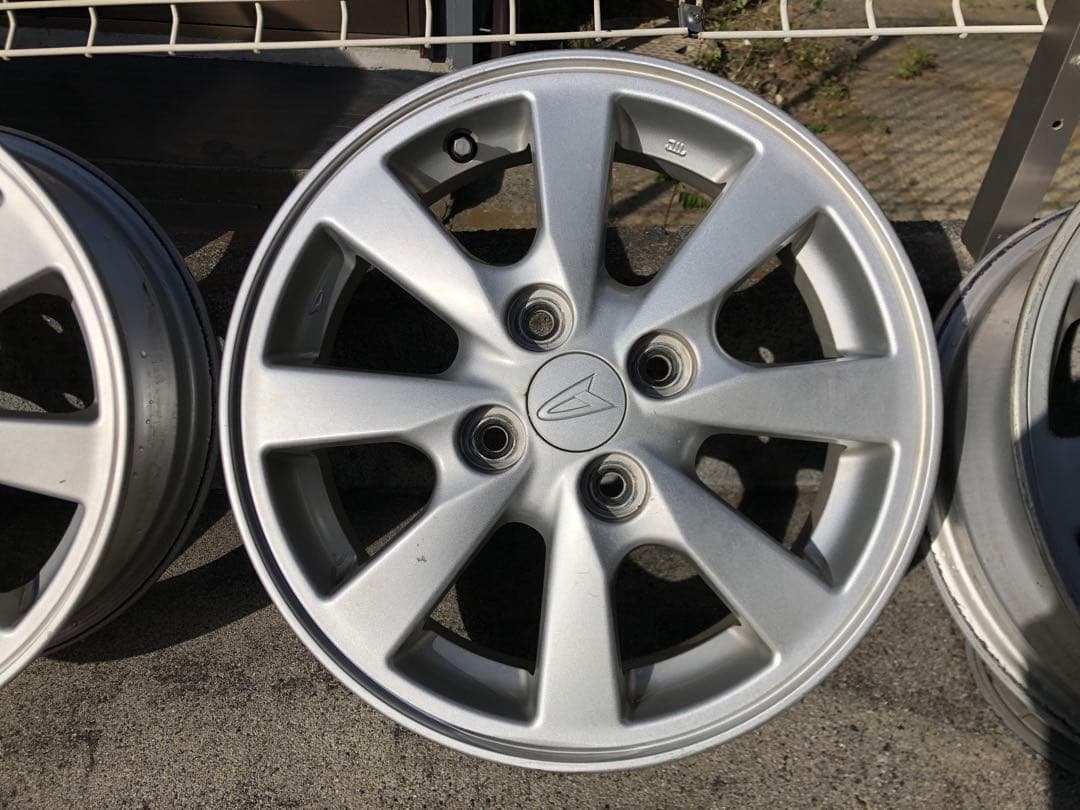 とらさん専用　ダイハツ純正中古　155/65/14 ハブ径54、4穴