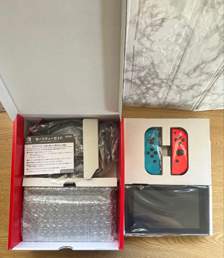 Nintendo Switch ネオンブルー/ネオンレッド　【未使用品】
