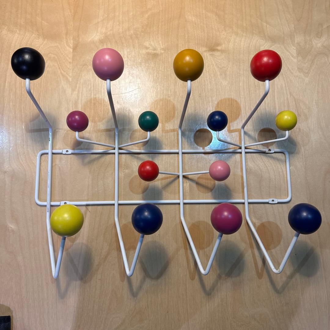 イームズ　ハングイットオール