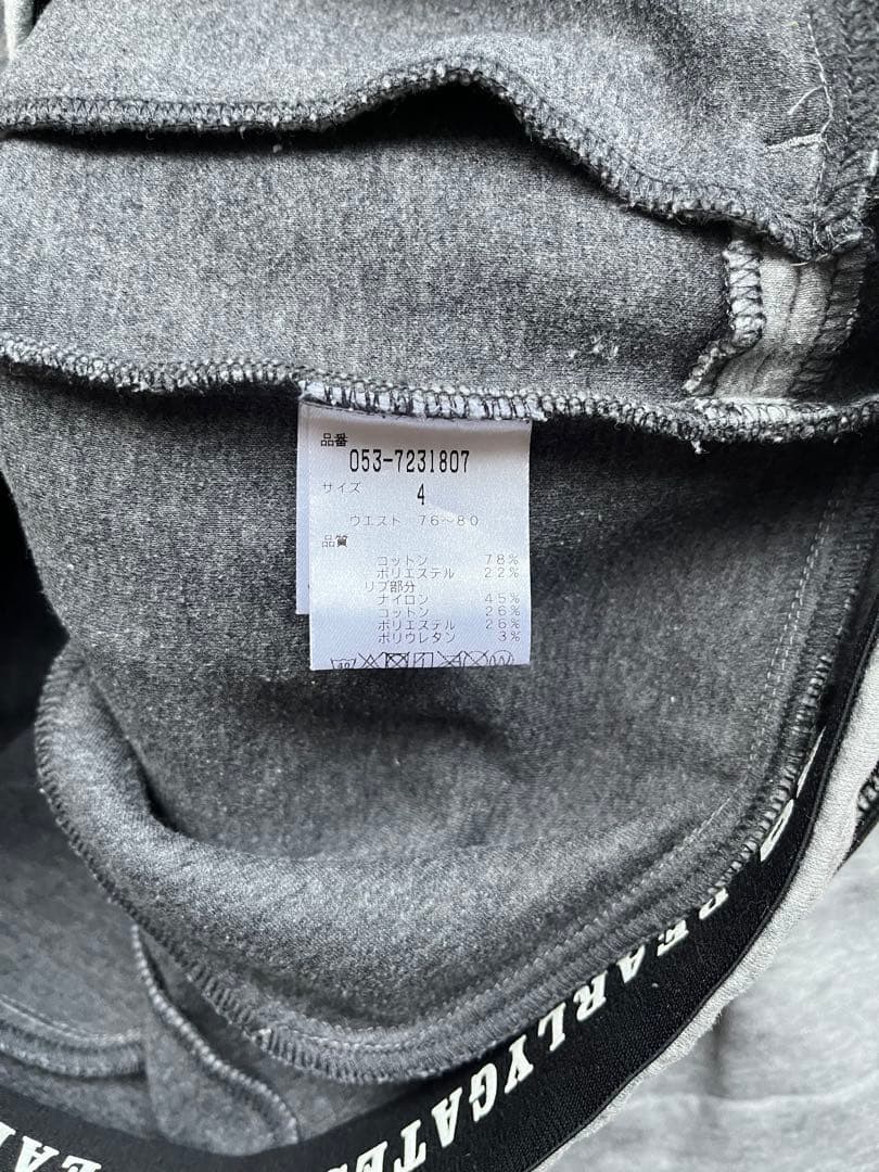 PEARLY GATES パーリーゲイツ　グレー パンツ サイズ4