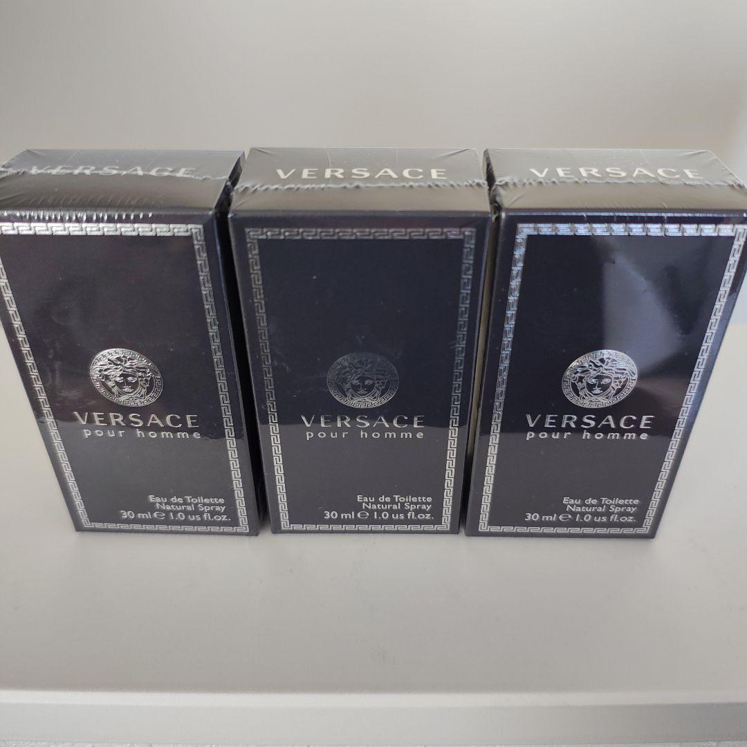 も*5様 【新品未開封】ヴェルサーチ プール オム EDT 30ml