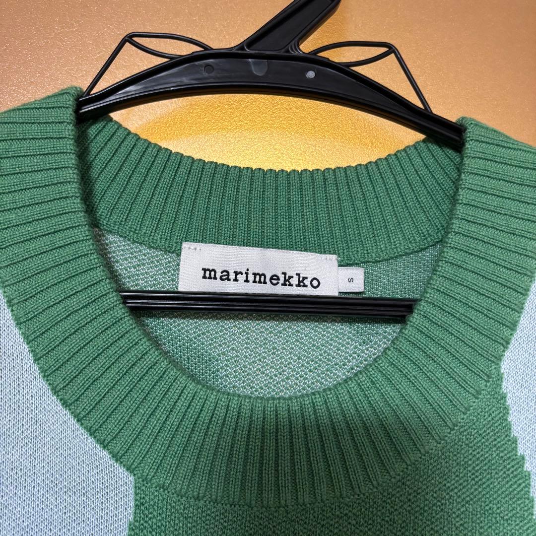 マリメッコ　ウニッコ　ベスト　即購入○