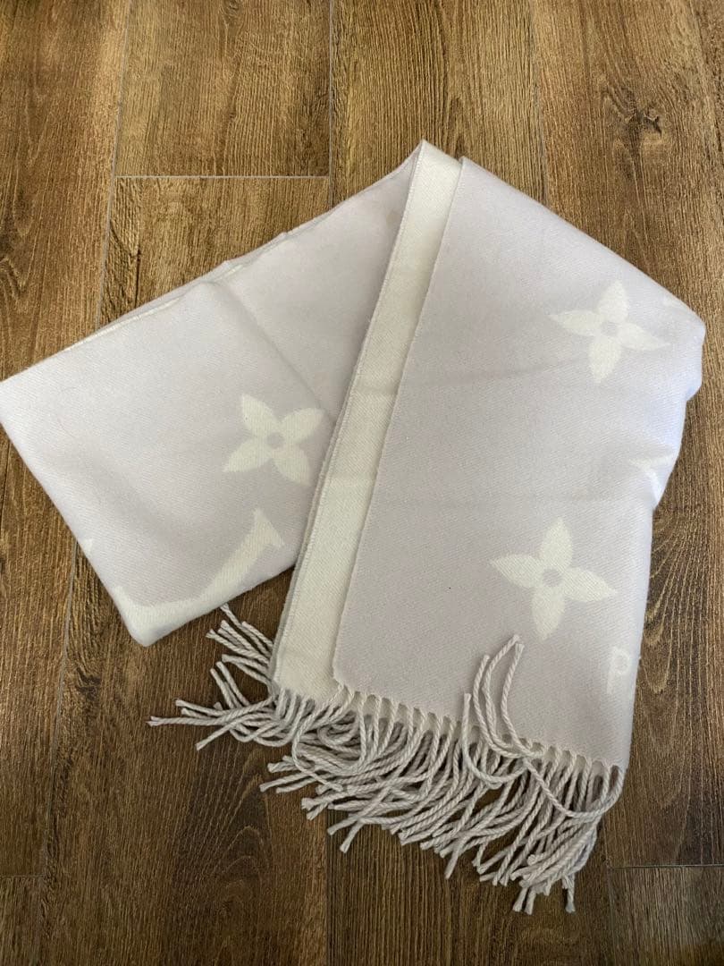 LOUIS VUITTONカシミヤ100%のマフラー・エシャルプ・レイキャビック