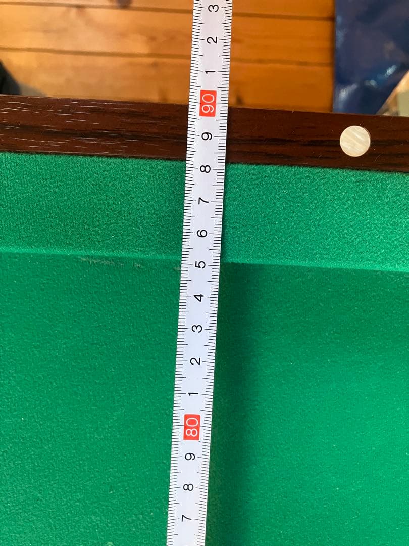 ビリヤードテーブル 緑色のフェルト付き