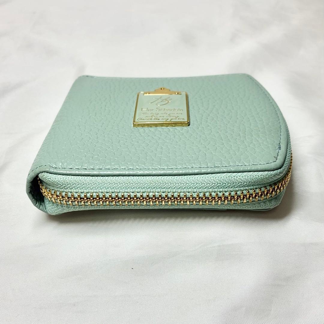 【未使用】　ハースケジュール　チェレット　二つ折りウォレット　財布　コンパクト
