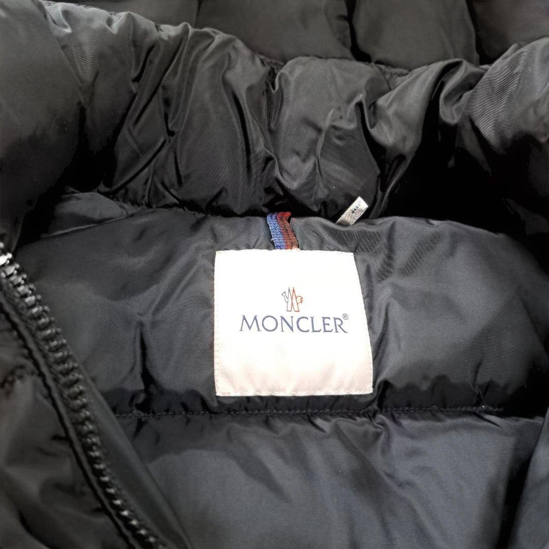 モンクレールダウンベスト 希少モデル