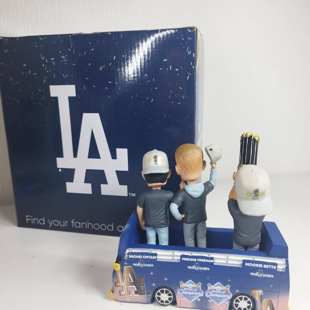 ドジャース ワールドシリーズ優勝 パレード 大谷翔平 ボブルヘッド ム h87I
