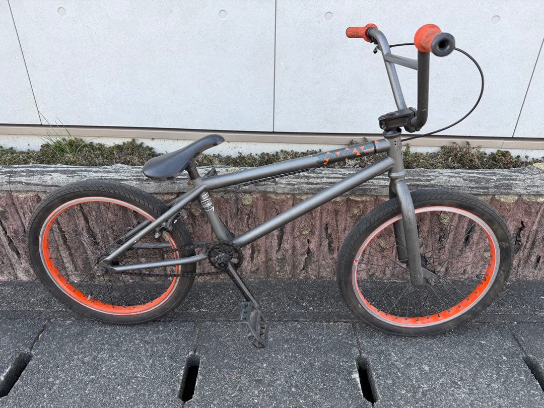 ORANGE BMX 自転車 トリック ペグ付き