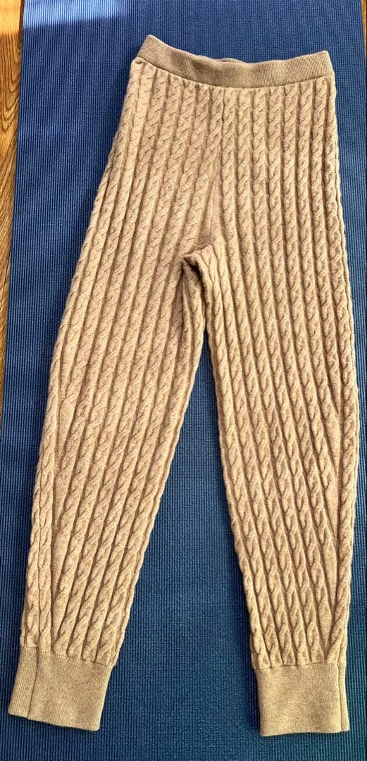 TOTÊME カシミヤ100％ ケーブルニットパンツ ベージュ Lほぼ未使用