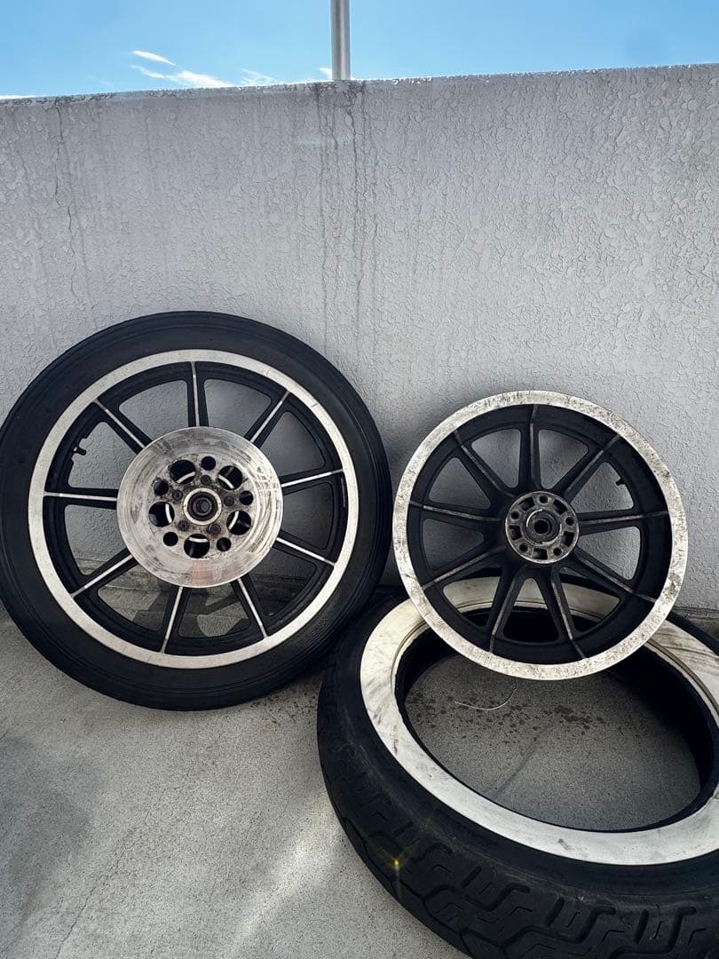 ショベルヘッド　9キャストホイール前後セット16インチ19インチ